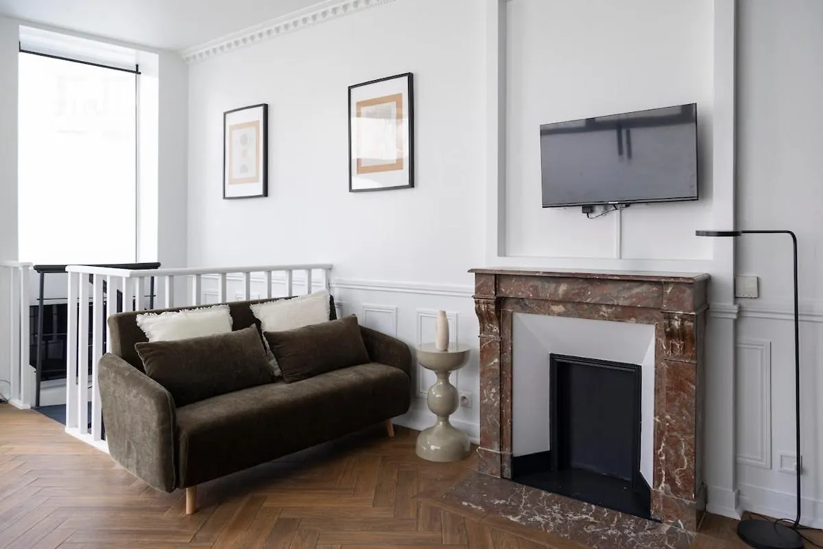 Modern Apartment In Nation Parigi