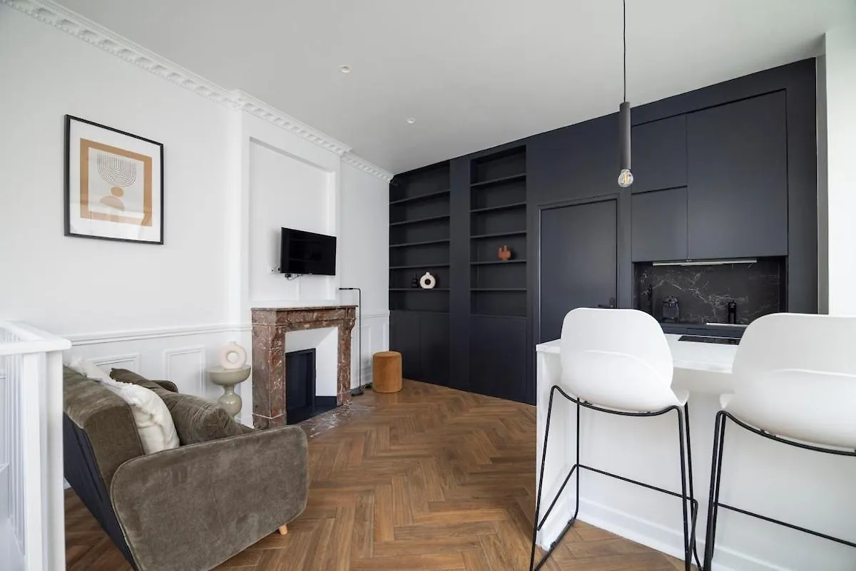 Modern Apartment In Nation Parigi